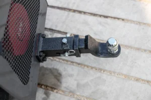 yz-t390-mini-track-skid-steer-rear-towing-hitch-detail